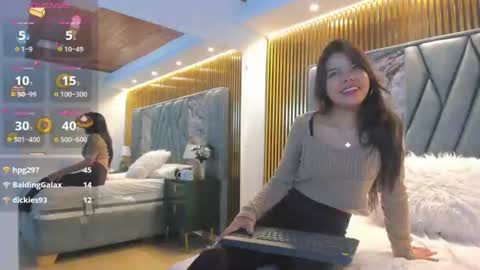 Dulce online show from August 11, 3:58 pm