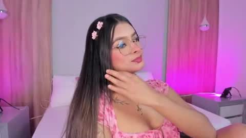 D U L C E online show from August 7, 11:49 pm