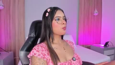 D U L C E online show from August 8, 12:54 am