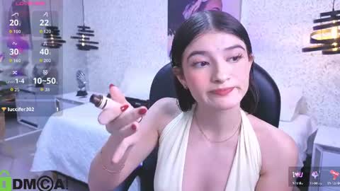 dulce_isabel_ online show from August 17, 4:06 am