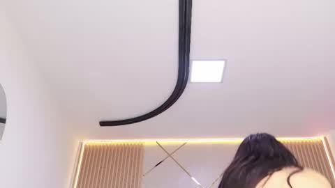 kitty  online show from August 5, 5:22 pm