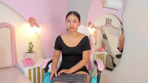 dulce_sweeth online show from September 3, 6:44 pm