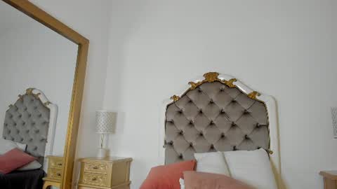 dulce_taylor__ online show from August 13, 10:24 pm