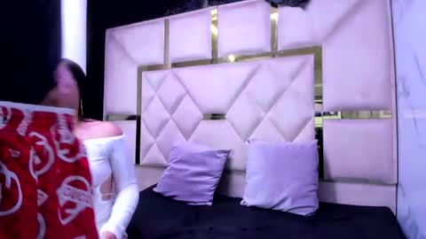 DulceAndDrake online show from August 11, 2:19 pm