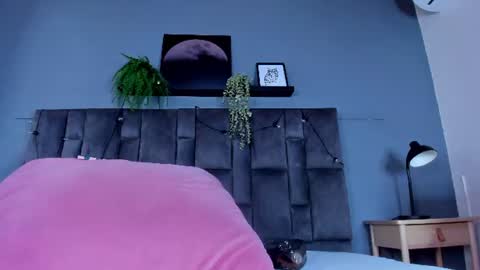 DULCE AURORA online show from August 8, 5:07 am