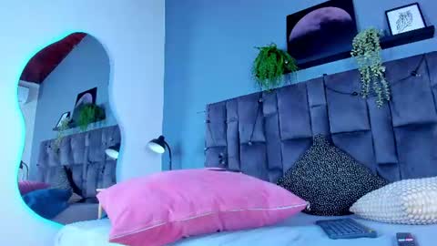DULCE AURORA online show from August 10, 12:56 am