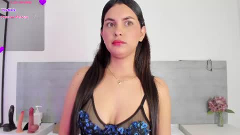 dulcecoleman online show from August 6, 11:31 am