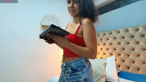 dulcee_cielo online show from July 31, 10:15 pm