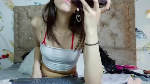 dulcepowl_lm online show from May 27, 12:45 am