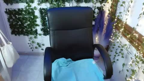 dulcepowl_lm online show from July 21, 4:53 pm