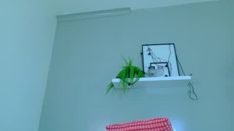 Dulce Sexy  online show from August 14, 11:08 pm