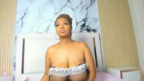 DuoAmira online show from August 14, 6:22 pm