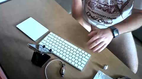 FloFrenchCurv288 online show from June 8, 1:06 pm