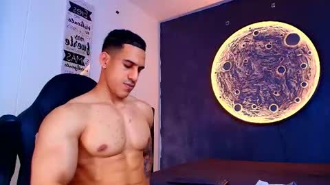duran_dhikol1 online show from August 6, 6:29 pm