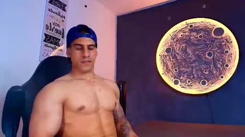 duran_dhikol1 online show from August 8, 11:05 pm