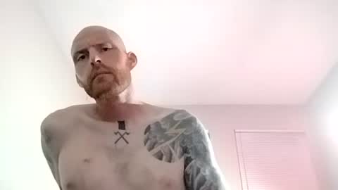 dust0n22 online show from August 16, 3:32 am