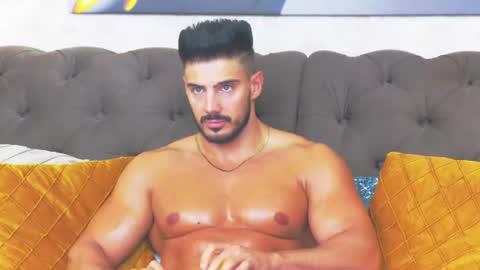 dustinkeent online show from August 15, 7:23 am