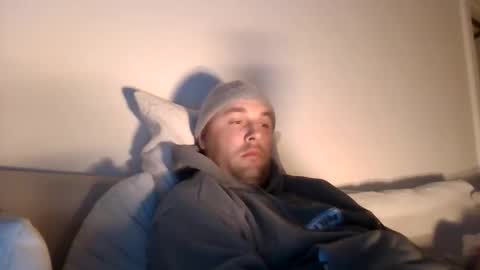 dustyroy09 online show from June 5, 7:35 am
