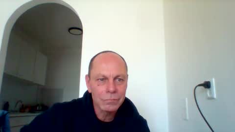 dutchboy717171 online show from April 12, 1:46 pm