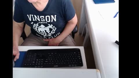 dutchpornking2 online show from September 4, 6:06 am