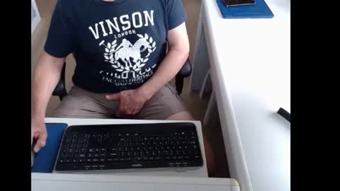 dutchpornking2 online show from September 5, 6:29 am