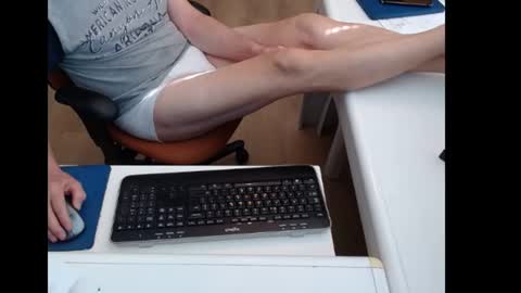 dutchpornking2 online show from September 8, 12:12 pm