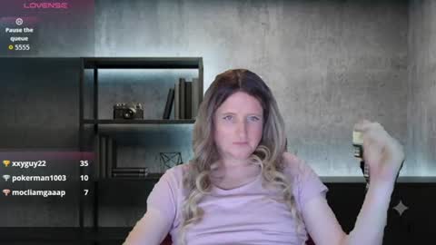 dutchvictoria online show from August 8, 2:28 pm