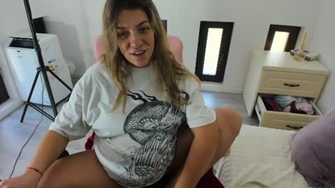 dayana online show from July 8, 8:18 am