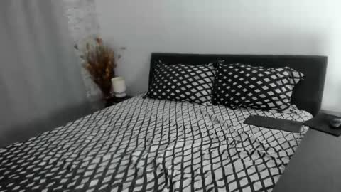 Dyanne online show from July 14, 3:36 pm
