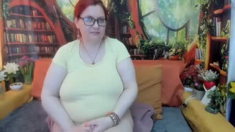 Dyanne online show from August 7, 12:05 pm