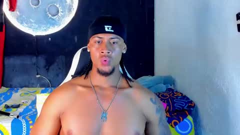 Dylan online show from August 16, 12:03 am