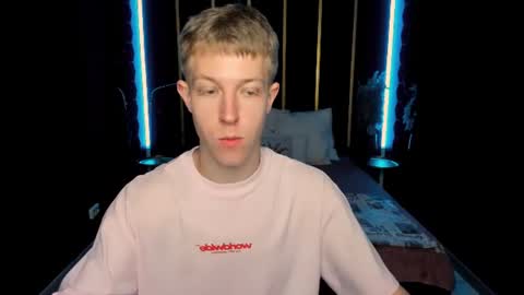 Dylan online show from July 17, 10:48 am