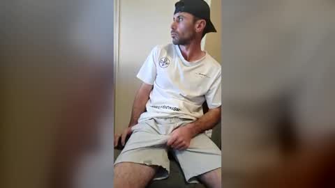 dylanrara online show from August 1, 6:03 pm
