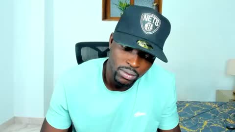 Dylan Taylor online show from August 11, 5:04 pm