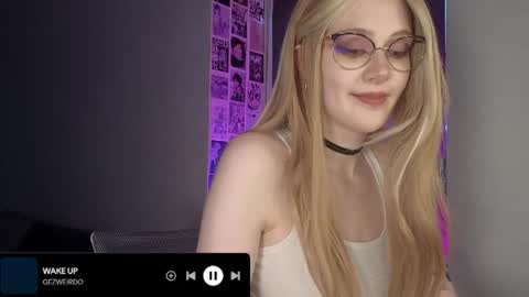 Madame online show from July 24, 4:43 pm
