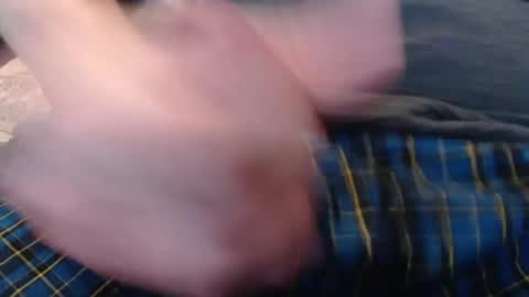 eat_a_peach2 online show from August 5, 10:57 am