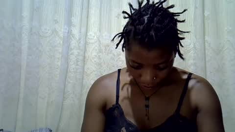 ebony_candy1998 online show from July 17, 9:59 pm