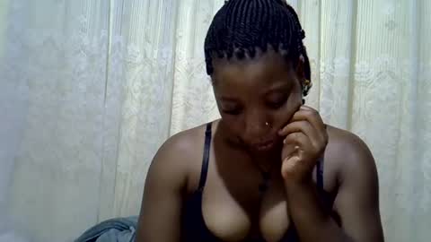 ebony_candy1998 online show from August 5, 7:56 pm