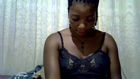 ebony_candy1998 online show from August 8, 6:08 pm