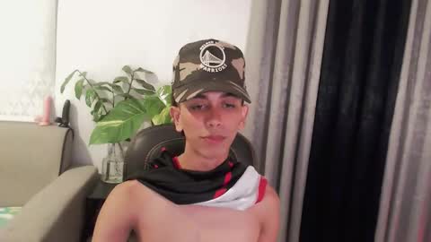 ebony_fuckboy online show from May 28, 5:16 pm