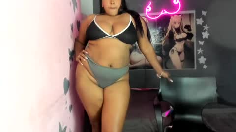 ebony_luna1 online show from August 9, 12:44 am