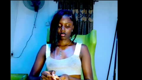 ebony_petitequeenxx online show from August 14, 8:07 am