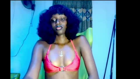 ebony_petitequeenxx online show from August 17, 7:46 am