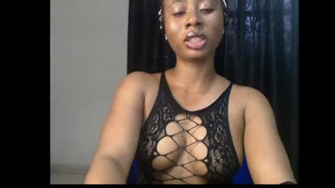 Queen online show from August 7, 3:34 pm