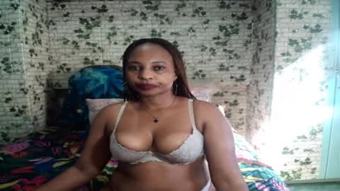 ebony_seduction00 online show from August 14, 12:20 pm