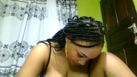 EBONY CHARM online show from August 13, 3:09 am