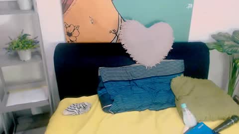 ebonycherryxxx online show from August 12, 9:22 am