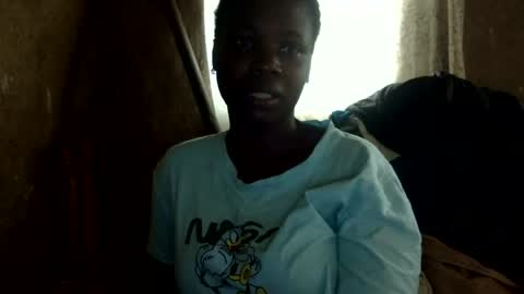 ebonychery online show from July 4, 7:10 am