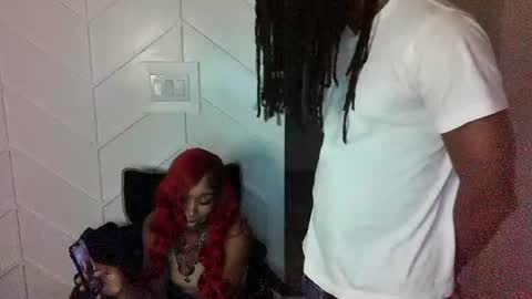 ebonycouplee69 online show from August 16, 2:26 am