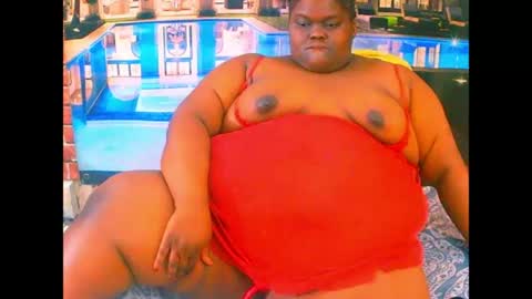 ebonyhotbuns4u2luv online show from August 12, 7:22 am